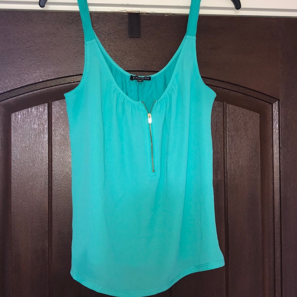 Express Tank Zipper Detail